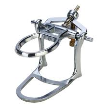 ARTICULATOR